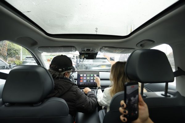 5 mitos falsos sobre los carros eléctricos en Colombia