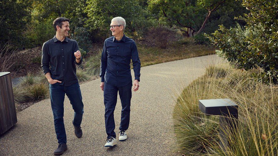 El cambio directivo en Apple: John Ternus asume como CEO y Tim Cook pasa a la presidencia ejecutiva