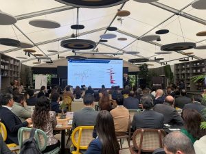 Aval Fiduciaria lanza fondo que permite a colombianos invertir en mercados globales desde $1 millón con BlackRock