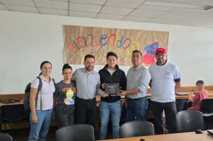 Claro y la Secretaría de Educación de Manizales presentan 10 nuevas instituciones con Escuelas Conectadas