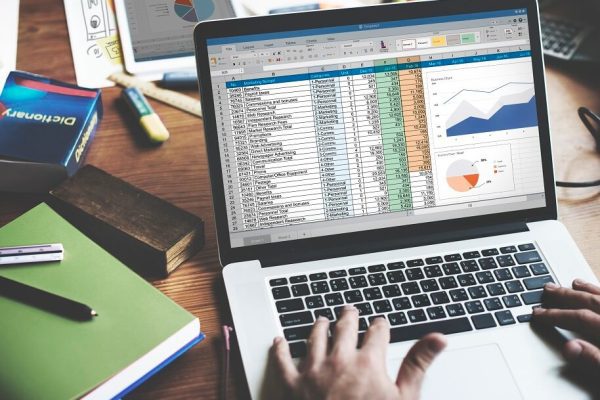 Claro lanza la MasterClass Datos + IA, para ayudar a las empresas a expandir su negocio y atraer nuevos clientes
