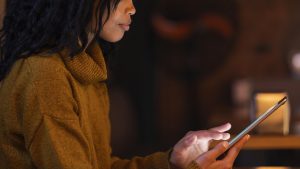 El tiempo en pantalla crece y la eficiencia energética se vuelve clave