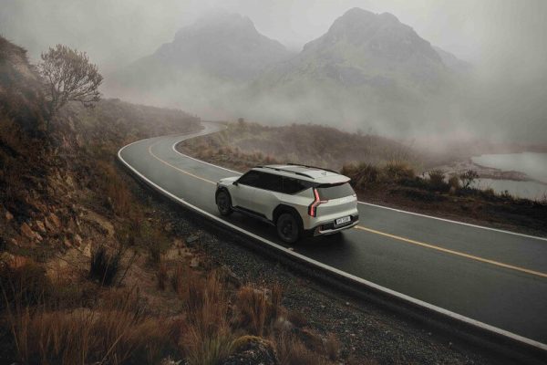 Kia acelera su plan en Colombia: liderazgo, creatividad y pedagogía para promover la nueva movilidad