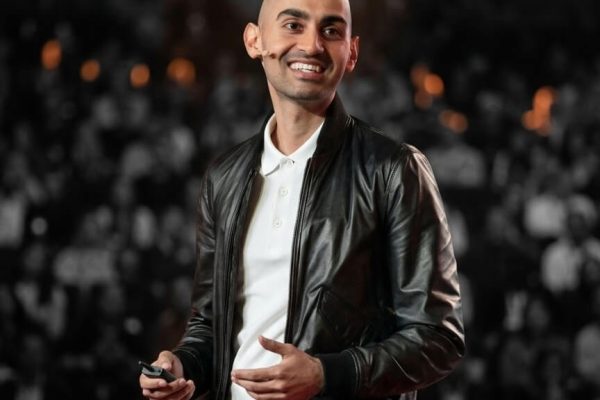 Hotmart trae a Neil Patel a Medellín como headliner de una nueva edición de FIRE Sessions