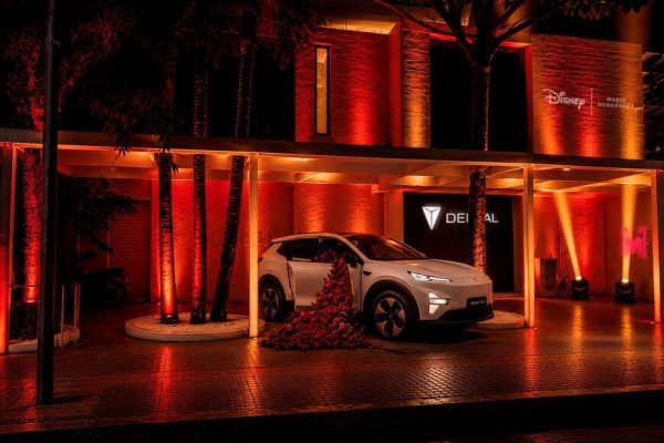 La industria automotriz se sube a la pasarela: así llegan los carros al Bogotá Fashion Week 