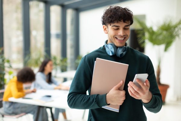 23.900 kilómetros de fibra óptica garantizan el acceso a la educación virtual