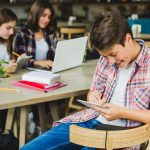 Con conectividad gratuita de Claro, el 35% de estudiantes logró dar el salto a oportunidades de educación superior