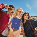 Motorola presenta en Colombia el plegable razr 70 ultra y los moto buds 2 plus: innovación impulsada por inteligencia artificial