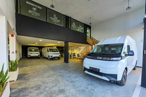 Farizon abre su primera vitrina en Colombia y acelera su consolidación en el mercado de movilidad eléctrica productiva