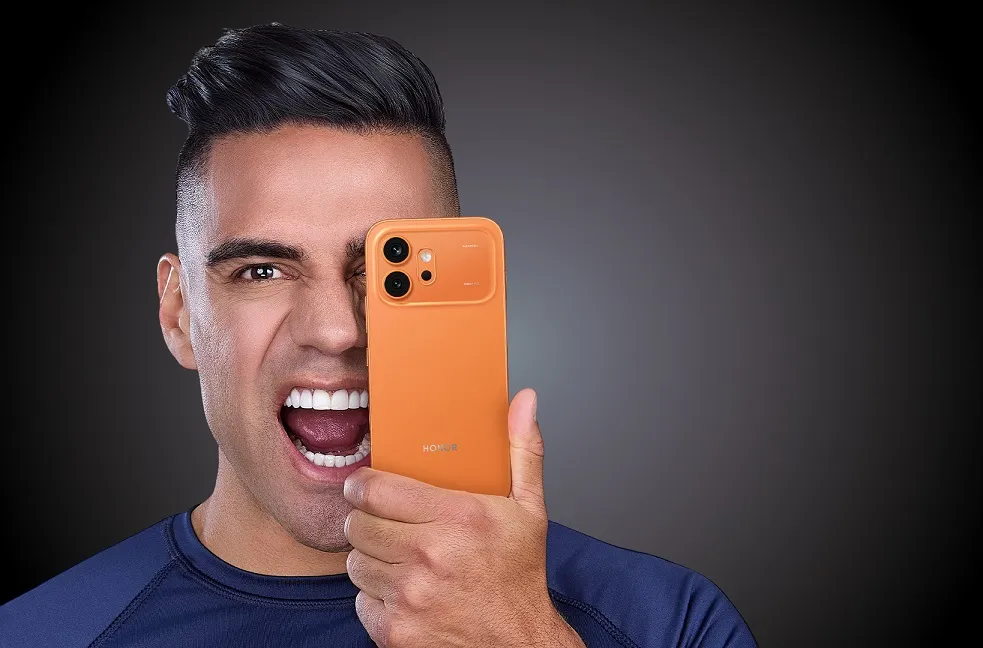 Fútbol, IA y creatividad: así es #ForHONOR, la nueva campaña del teléfono de los colombianos