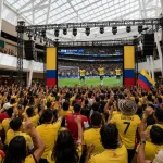 Con pantallas gigantes y espacios temáticos, Paseo Villa del Río se une a la fiesta del Mundial