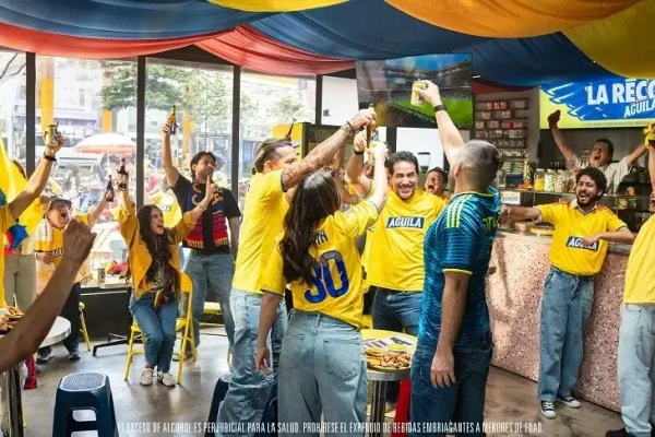 Bavaria impulsa el desarrollo de sus clientes y convierte las tiendas de barrio en el mejor estadio del Mundial en Colombia