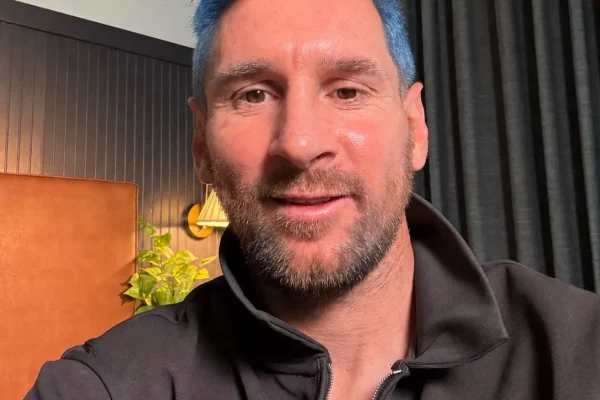 ​Leo Messi invita a los fans a entrar en el espíritu del juego con ChatGPT
