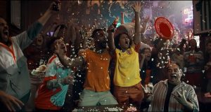 Los 90 minutos que pueden cambiarlo todo: Coca-Cola retrata la montaña rusa emocional del fútbol