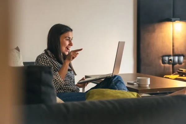 Colombia se consolida en el tercer puesto de América del Sur en velocidad de subida de internet fijo