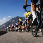 Continental equipa a seis escuadras del Tour de Francia con tecnología apta para el mercado colombiano