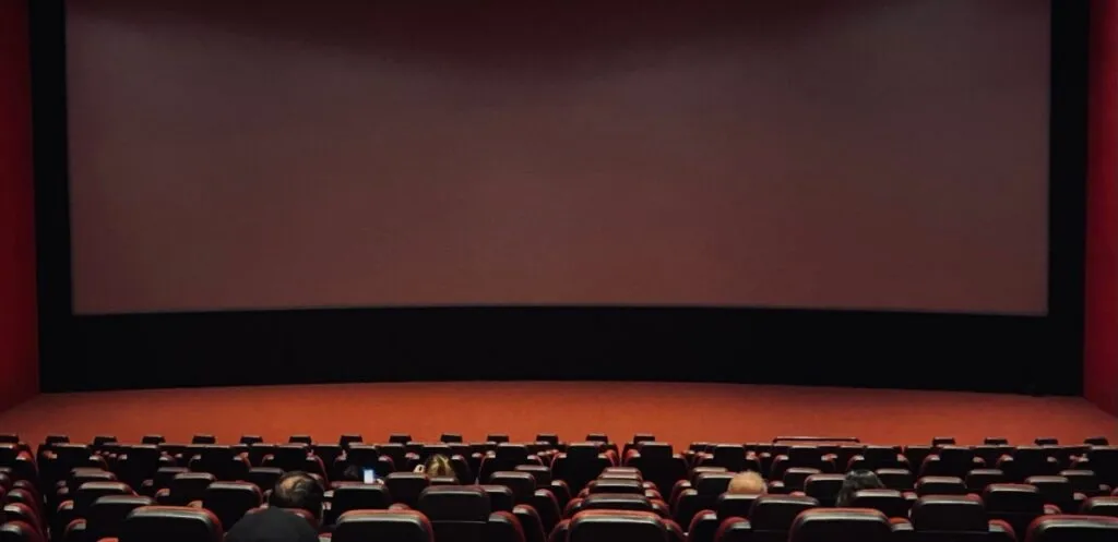 Advierten sobre estafas en línea y clonación de páginas de cine por el estreno de Spider-Man