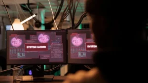 Ciberdelincuentes adoptan agentes de inteligencia artificial para acelerar sus ataques y reducir los tiempos de intrusión