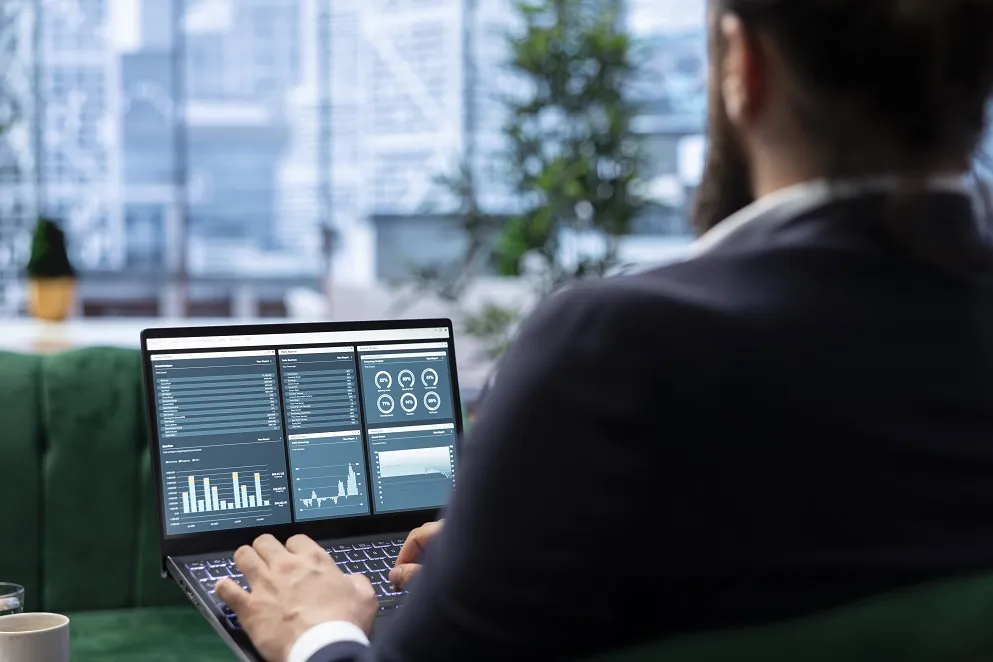 Día de la Inteligencia Artificial: las empresas ya gestionan sus finanzas con IA y en tiempo real