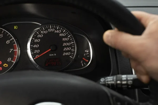 Cuatro prácticas de mantenimiento obsoletas que deterioran los motores modernos y encarecen su taller
