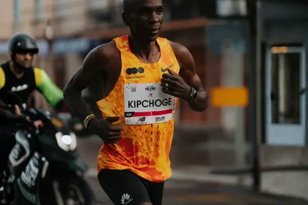 La tecnología de monitoreo para maratonistas de élite llega al usuario aficionado con el HUAWEI WATCH GT Runner 2