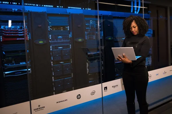 El exceso de accesos de invitados sin controlar vulnera la seguridad en la nube de las empresas medianas
