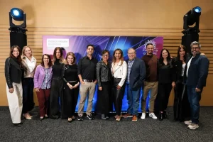 Los holding de comunicación reconfiguran sus estrategias en Bogotá ante el avance de los algoritmos predictivos y el auge del Retail Media