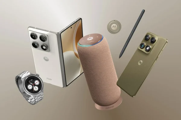 Motorola se apoya en Bose, Google y Polar para lanzar su línea de accesorios moto things