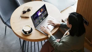 Qué buscar en una laptop para el trabajo: las especificaciones que realmente importan