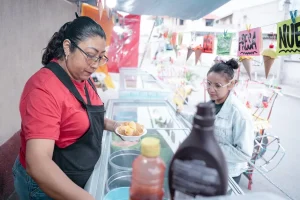 Vigilar a distancia: una necesidad creciente para los pequeños negocios en Colombia