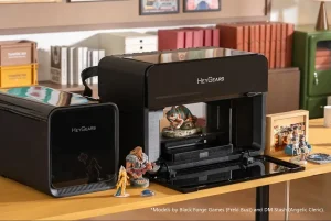 HeyGears unifica la impresión 3D a todo color y el grabado UV en un único sistema de escritorio