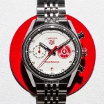 Inspiración en el automovilismo japonés y edición limitada a 150 piezas: TAG Heuer devela el nuevo Carrera Chronograph x Team Ikuzawa