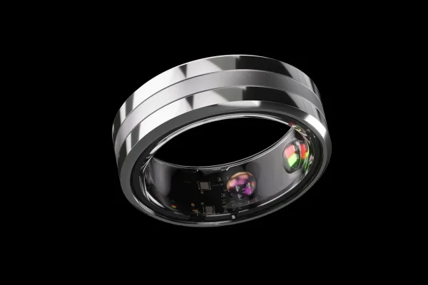 Un nuevo anillo de titanio prescinde de los tradicionales brazaletes de inflado para registrar la presión arterial