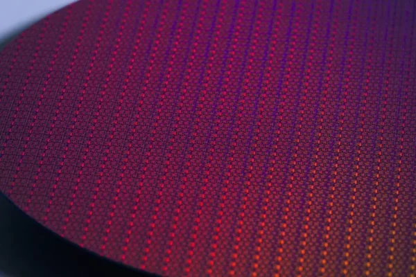 Fabricación en masa y validación de 1,8 nanómetros: Intel concluye el programa RAMP-C para la producción de chips avanzados