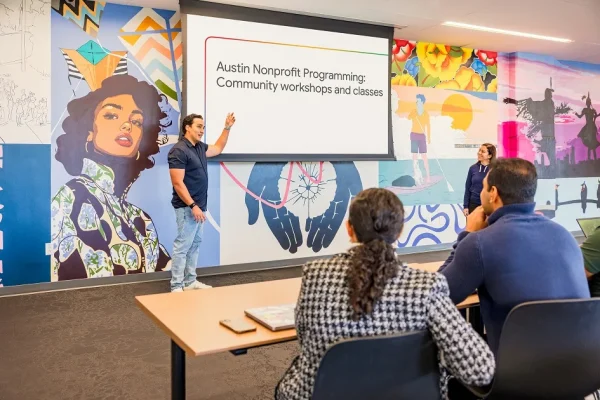 Google habilita parte de su nueva sede corporativa en Texas como centro gratuito para organizaciones sociales