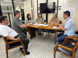 La modernización tecnológica y la inteligencia artificial centran el debate de la hacienda pública en Medellín