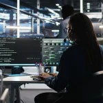 Cinco hábitos digitales cotidianos que exponen las redes corporativas a ciberataques